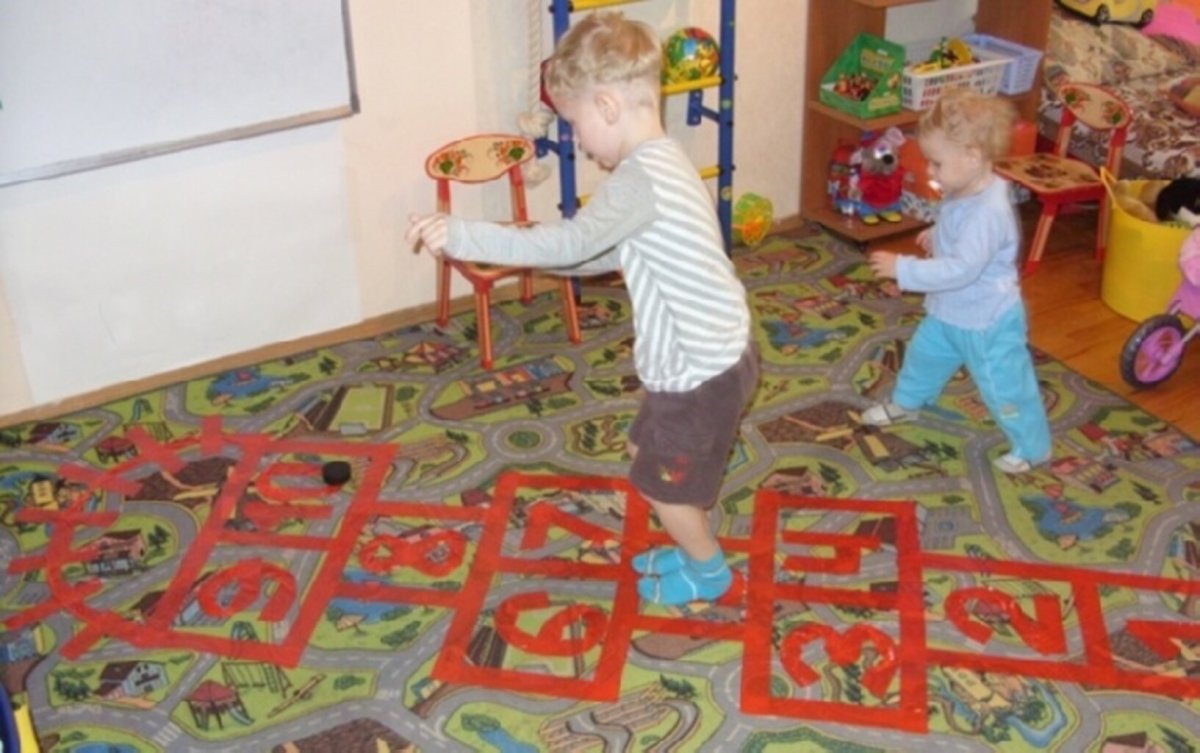 Напольные игры в детском саду