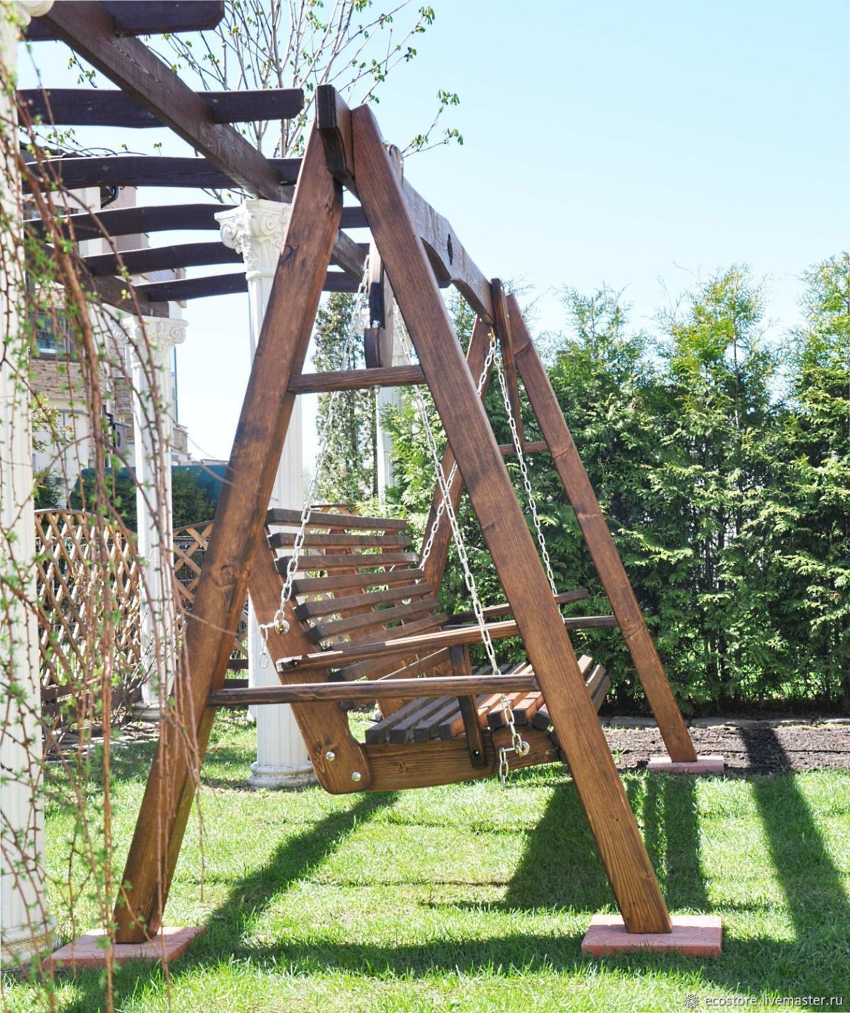 Качели деревянные