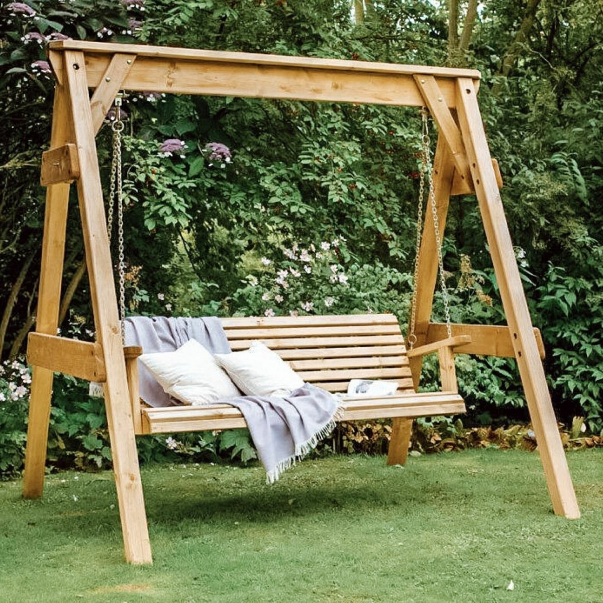 Качели деревянные