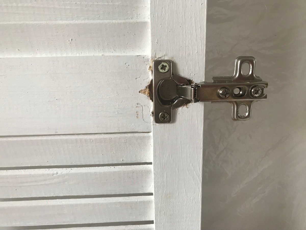 Петли для жалюзийных дверей 20