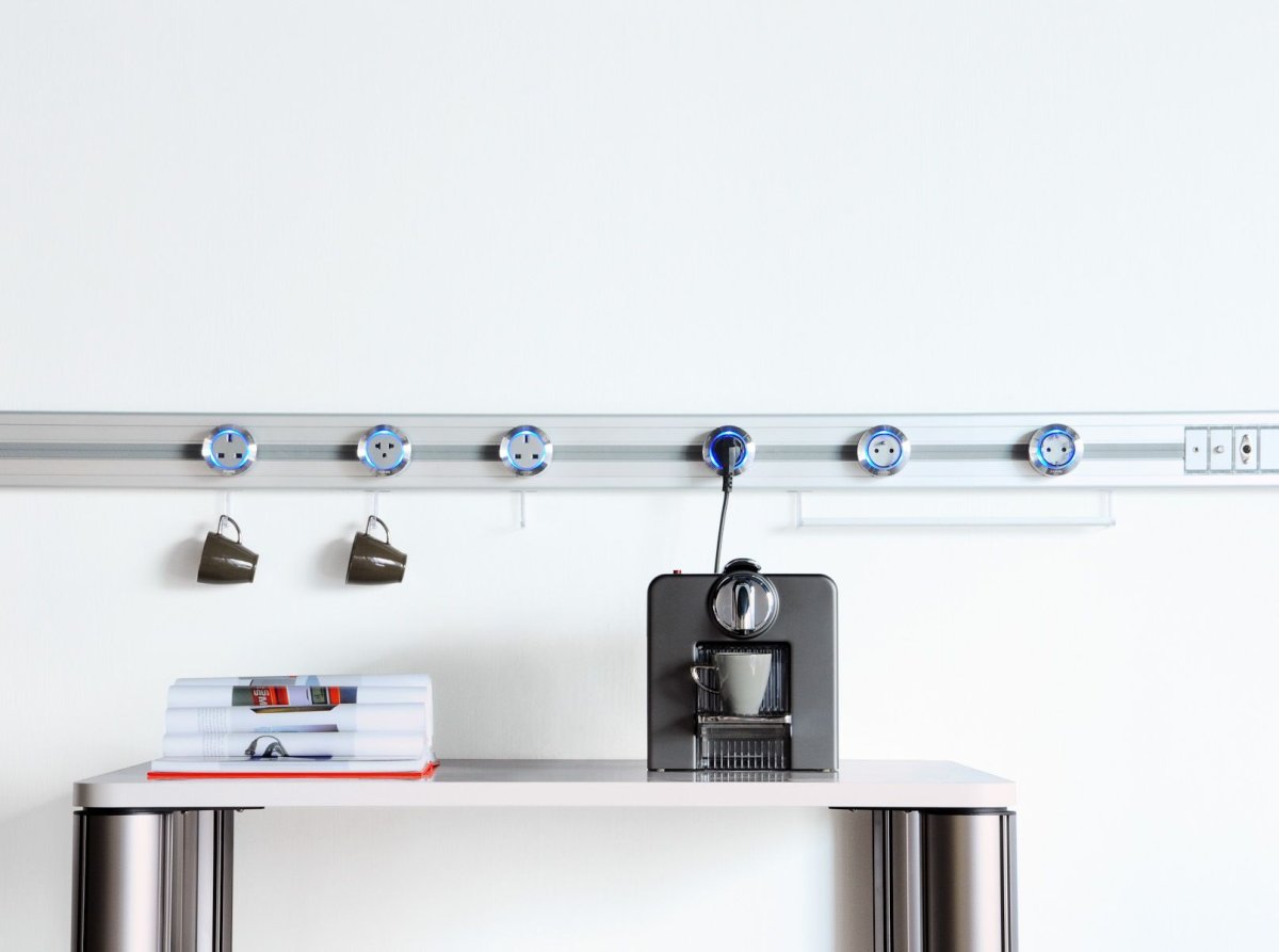 Розеточная панель мобильные Eubiq