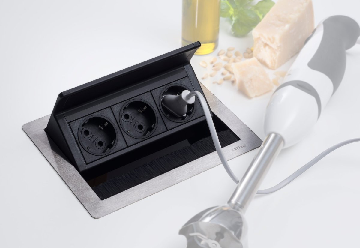 Встраиваемая розетка Evoline FLIPTOP