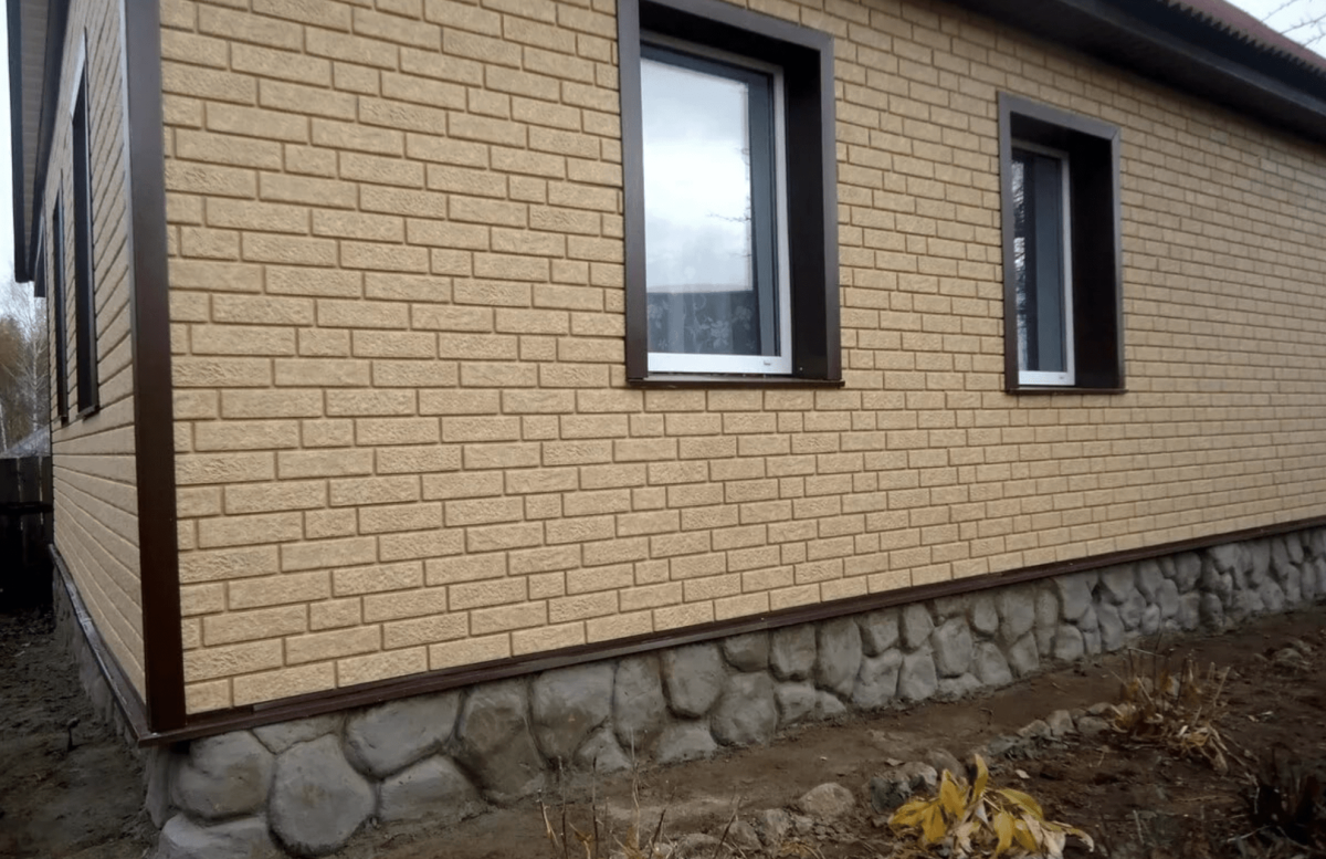 Фасадная панель ю-пласт Стоун Хаус кирпич песочный
