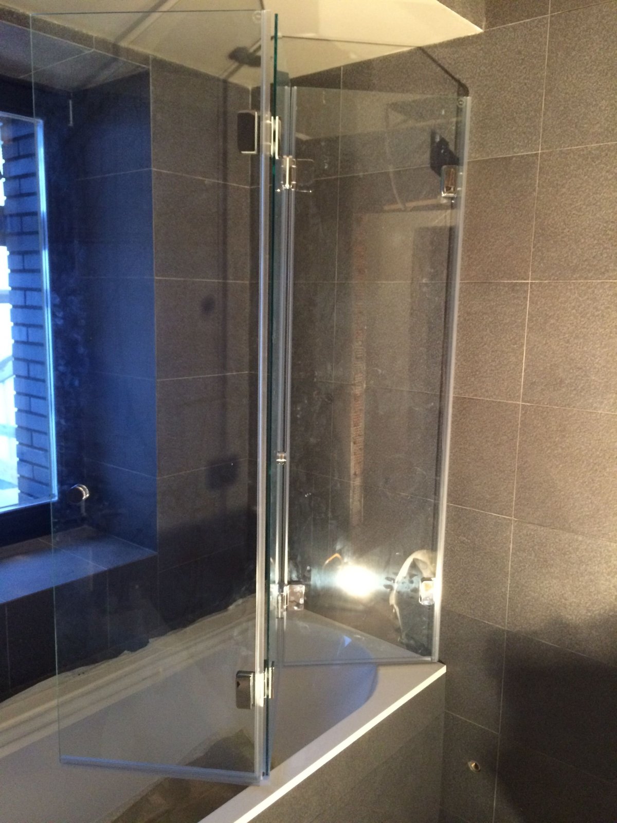 Шторка для ванны стеклянная гармошка