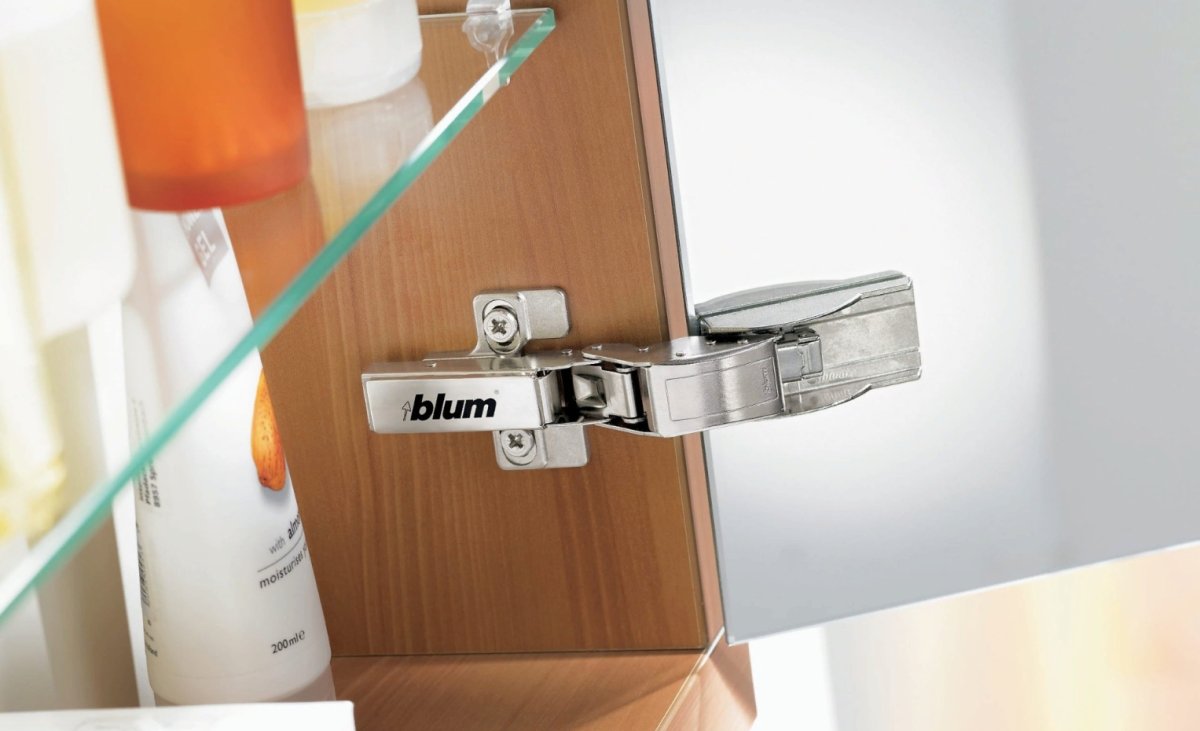 Петля кристалло Блюм для стекла