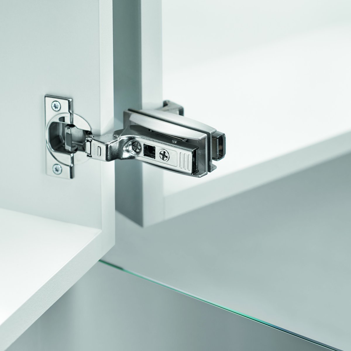 Петля Blum cristallo 110