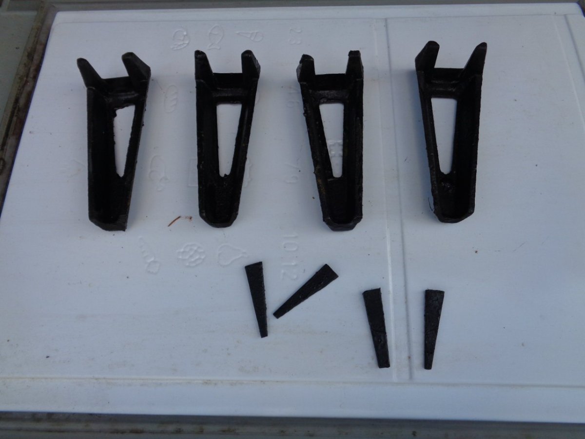 Ножки для чугунной ванны под Клин