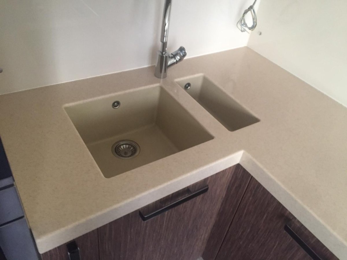 Мойка встраиваемая снизу под столешницу для кухни 30