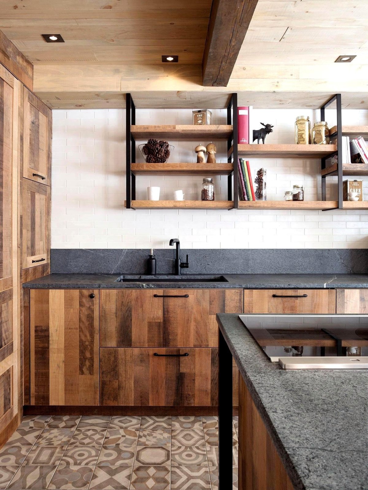 Кухня из дерева лофт