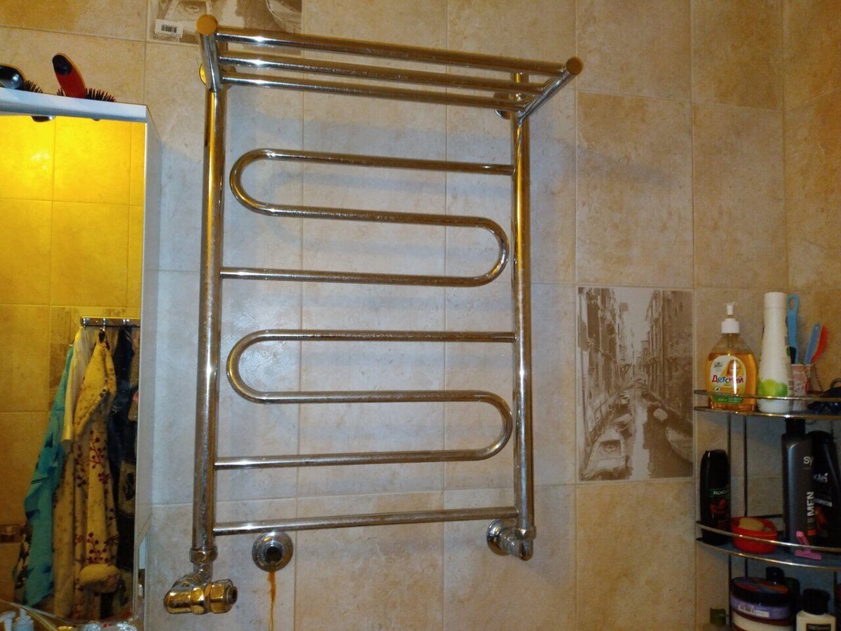 Потек полотенцесушитель