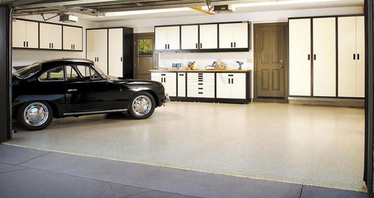 Интерьер гаража