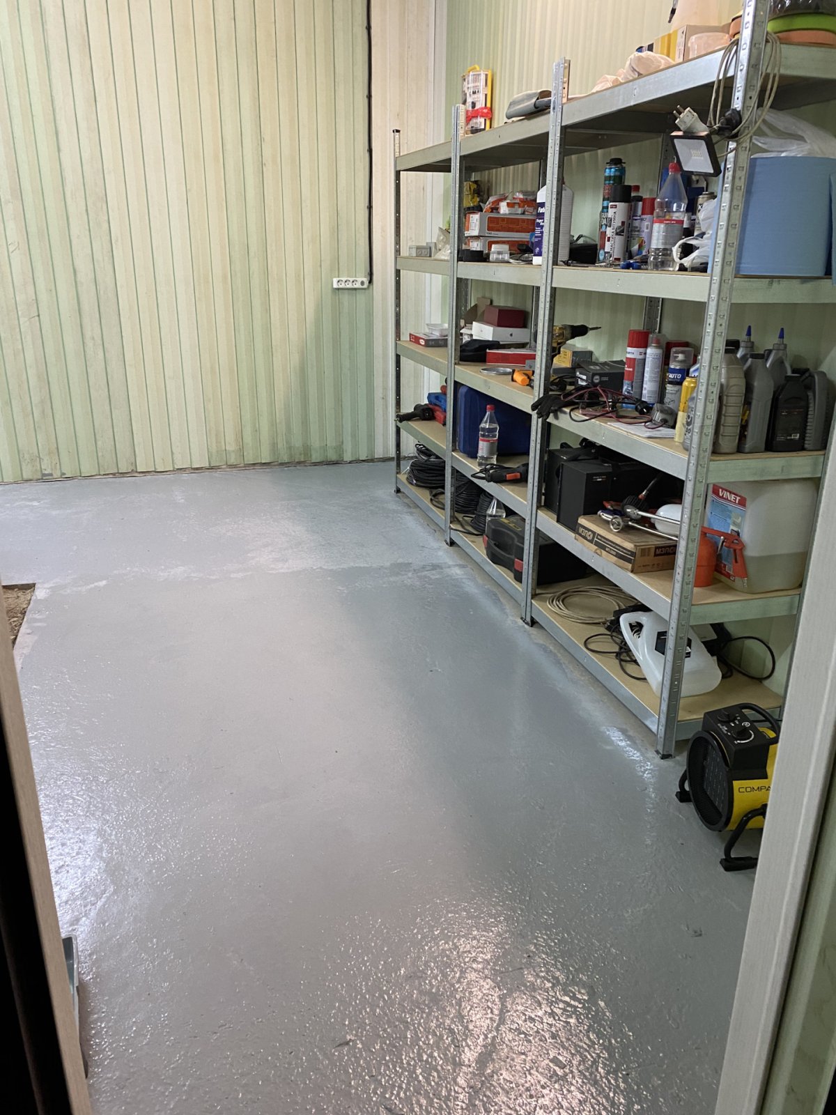 Бетонный пол в гараже