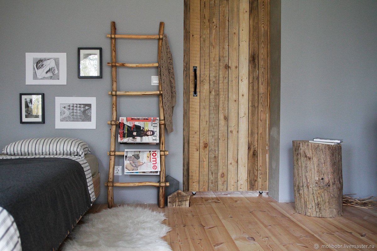 Лестница декоративная деревянная