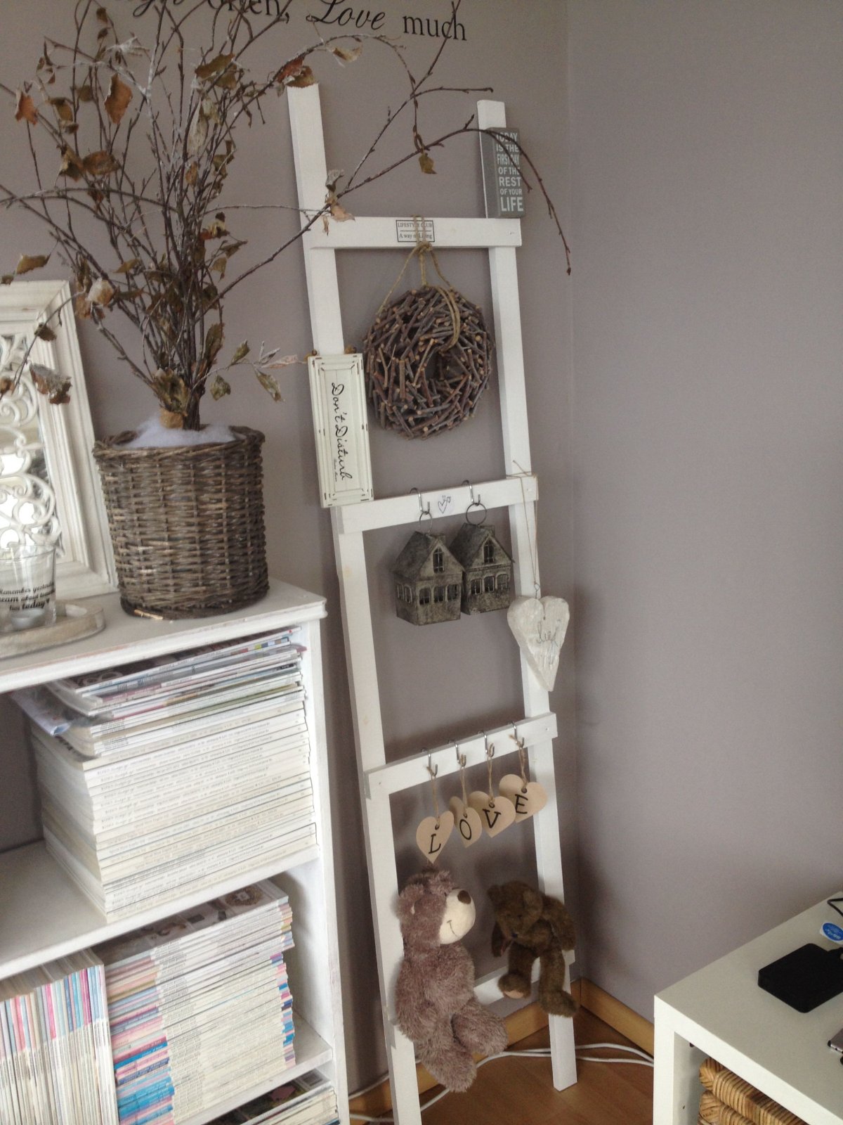 Декор стремянки в интерьере