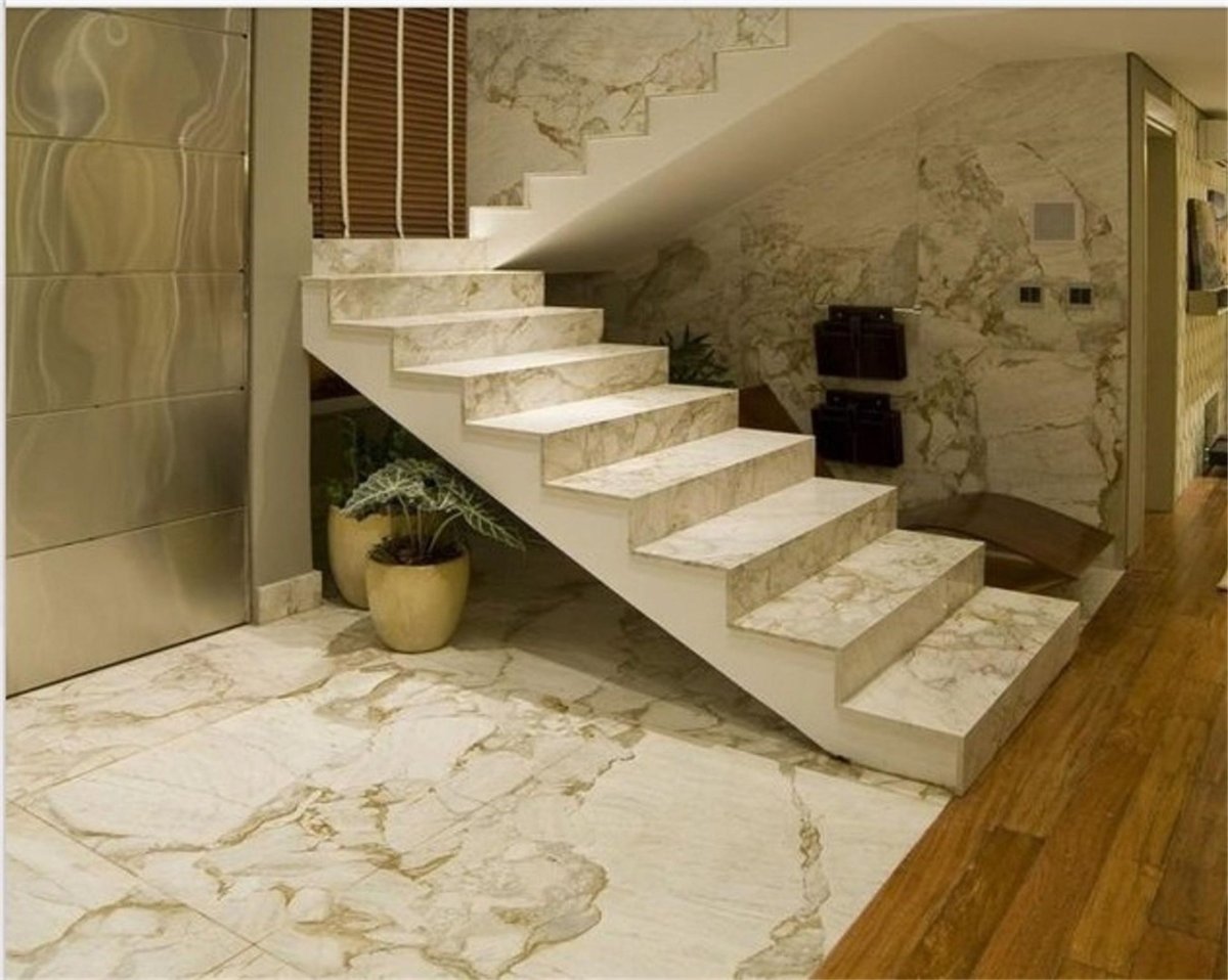 Ступени из мрамора для лестниц