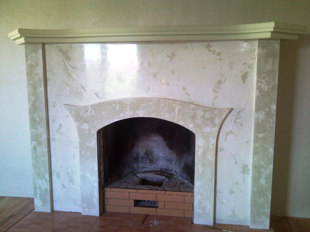 Венецианская штукатурка для камина