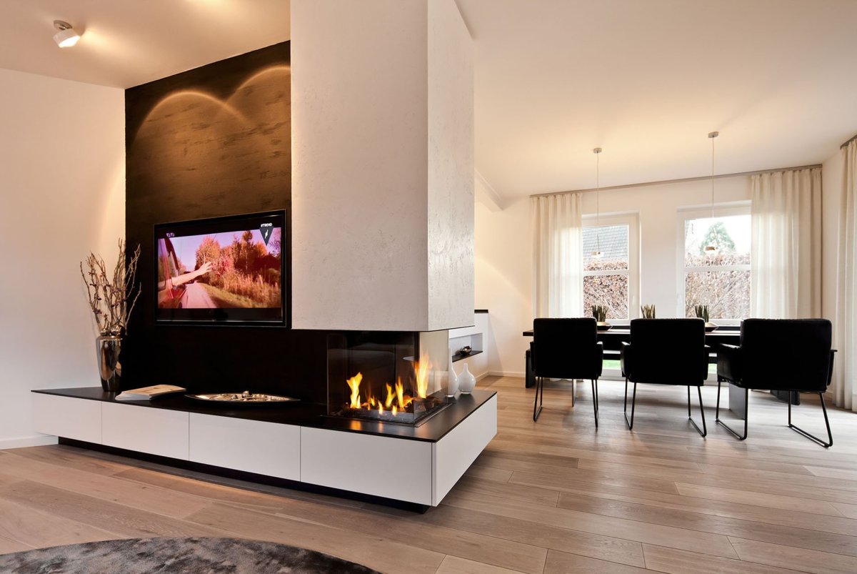 Камины в интерьере гостиной