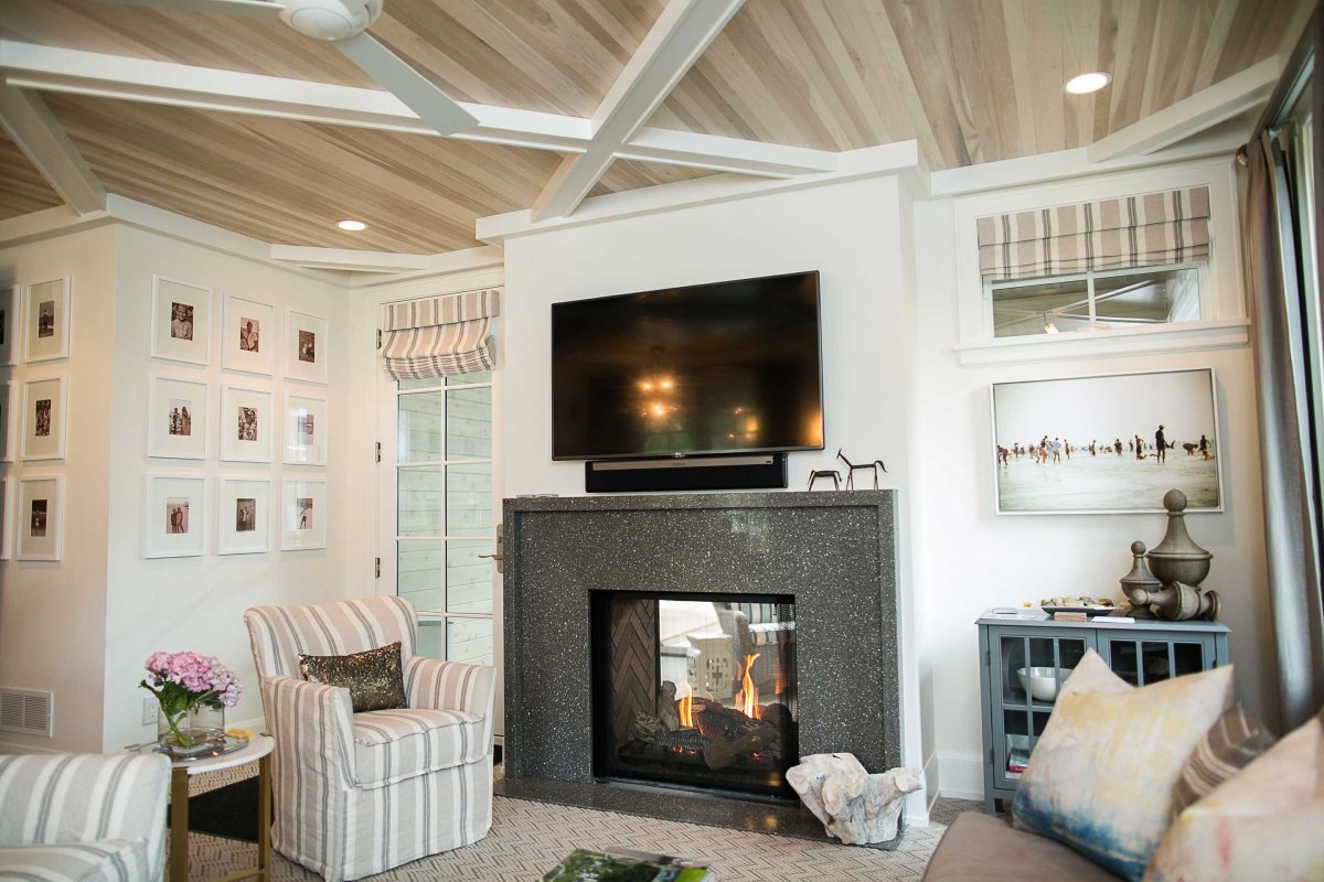 Гостиная с камином