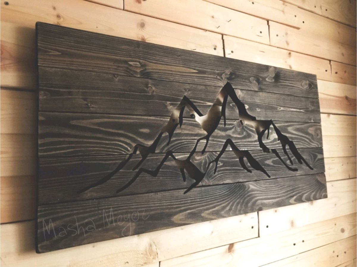 Панно из дерева