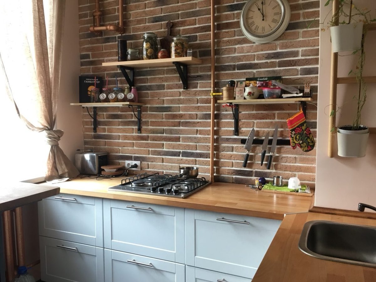 Кухни с открытыми полками в стиле лофт