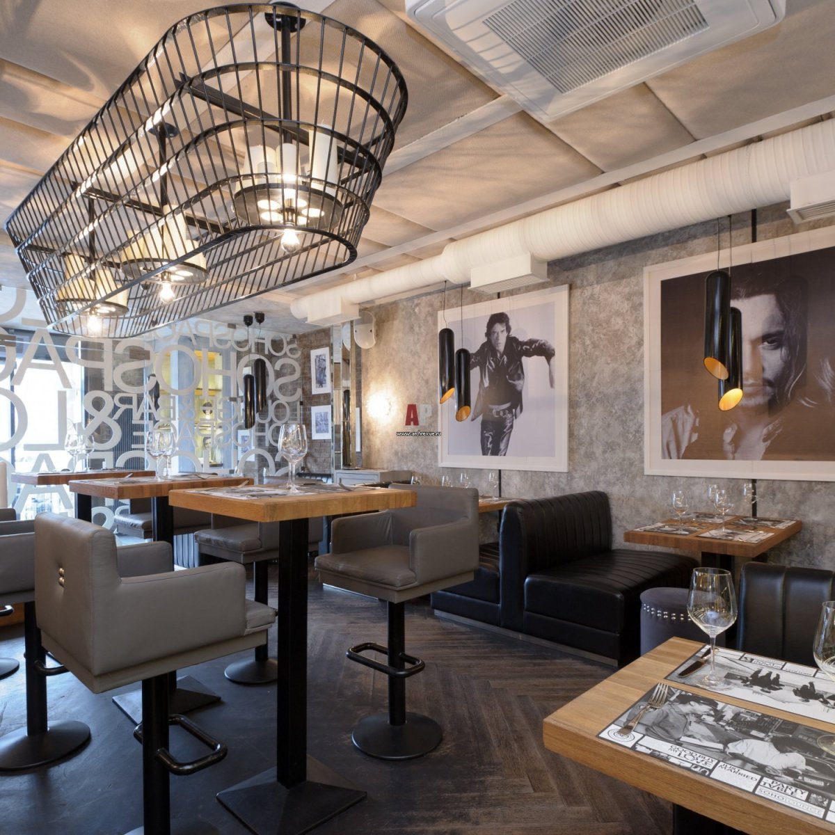 Интерьер ресторана в стиле лофт