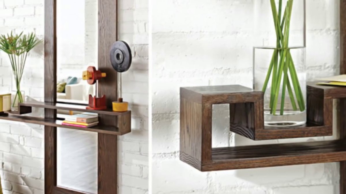 Зеркало с полками в прихожую