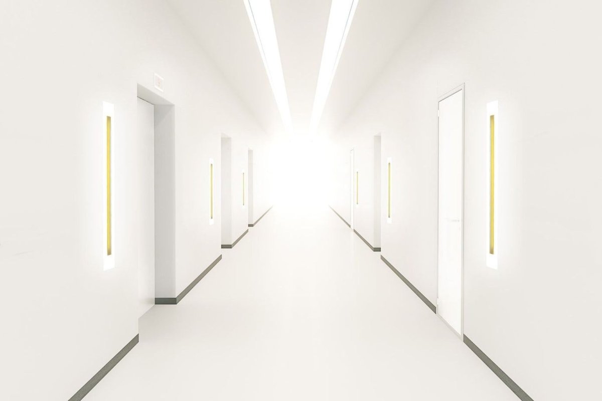 Длинный белый коридор