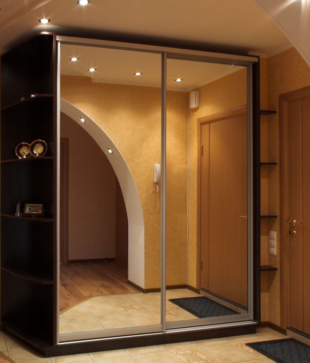 Шкаф-купе в прихожую