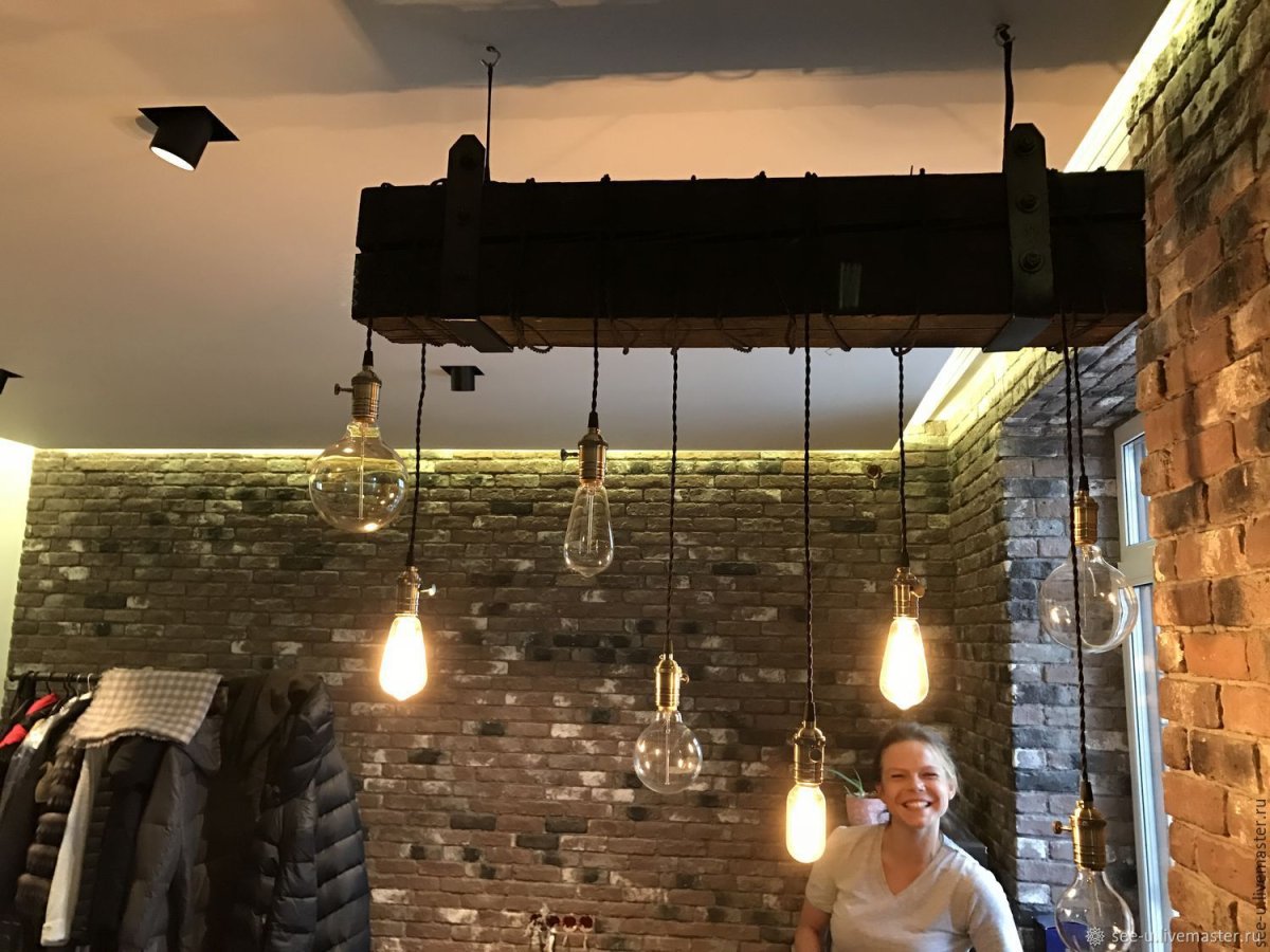 Люстра бревно с лампочками