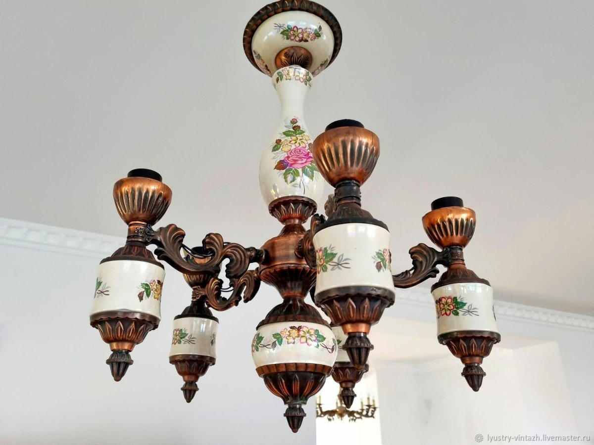 Люстра Каподимонте 19 век