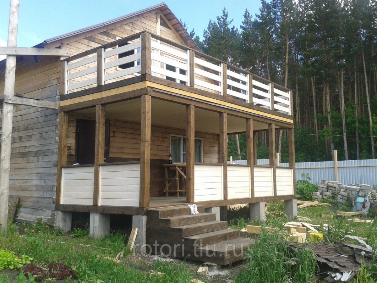 Пристройка к даче с балконом
