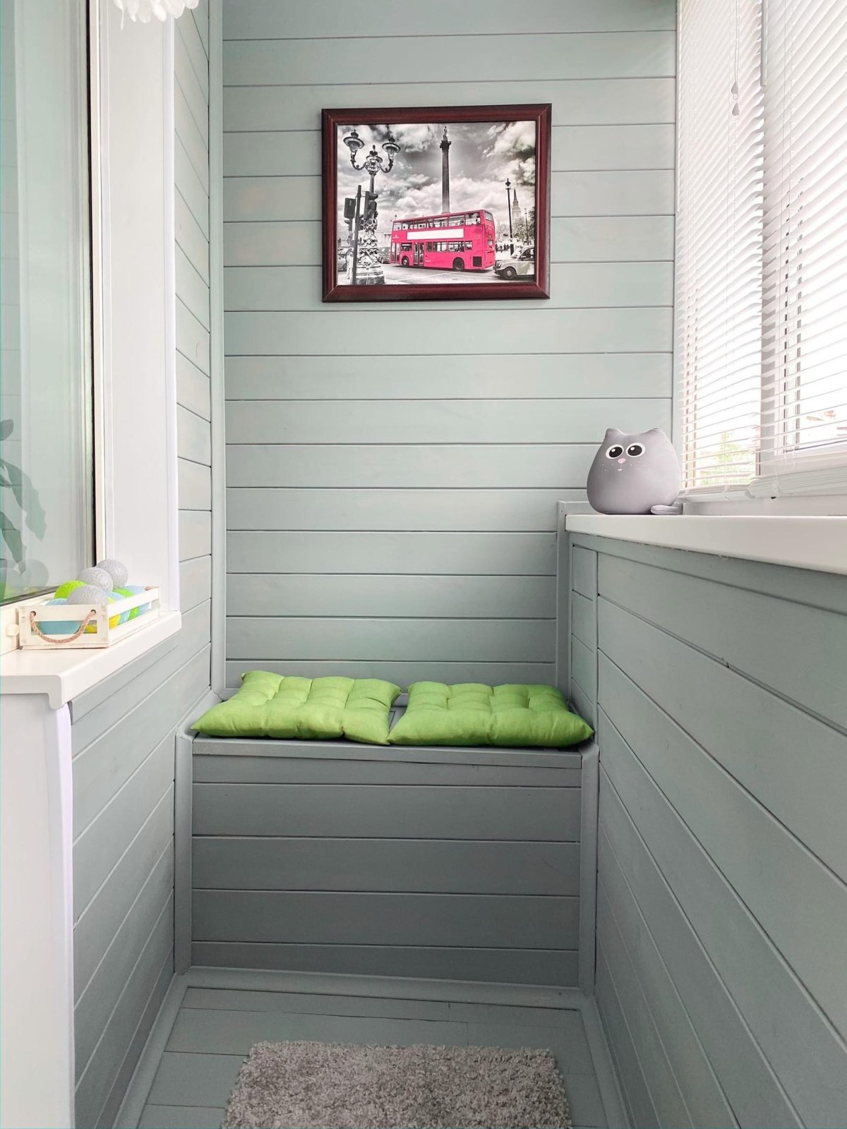 Отделка лоджии вагонка крашеная