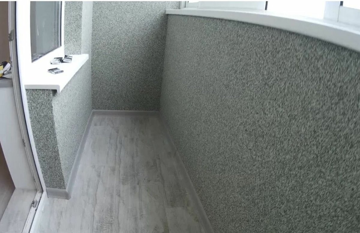 Отделка балкона декоративной штукатуркой