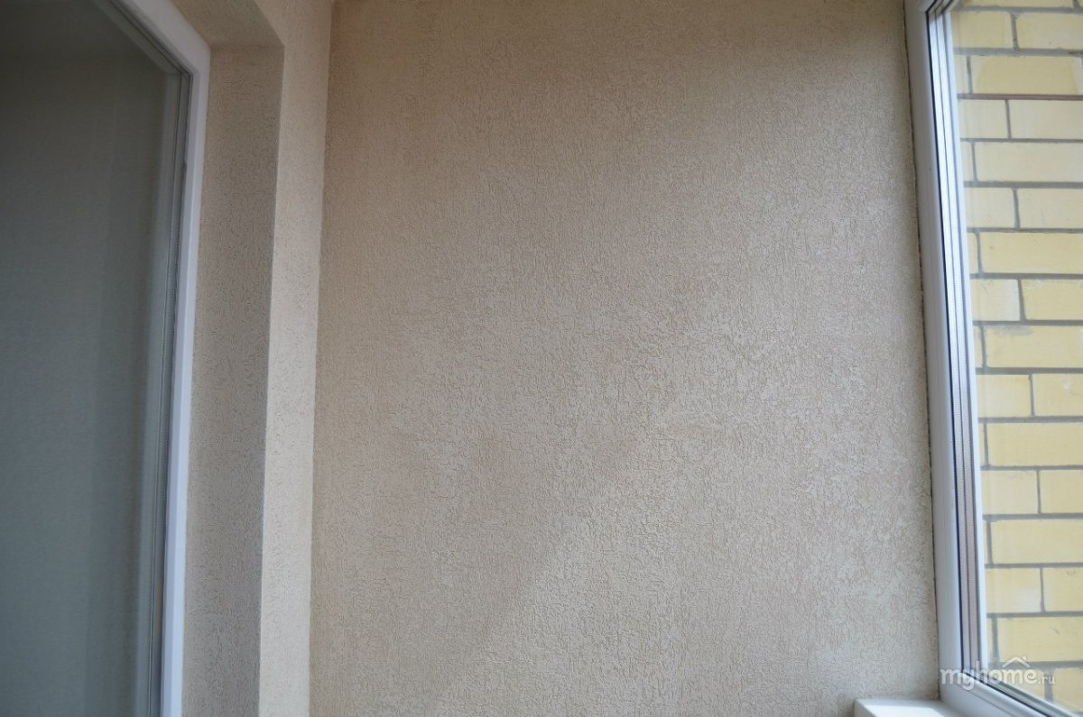 Венецианская штукатурка на балконе