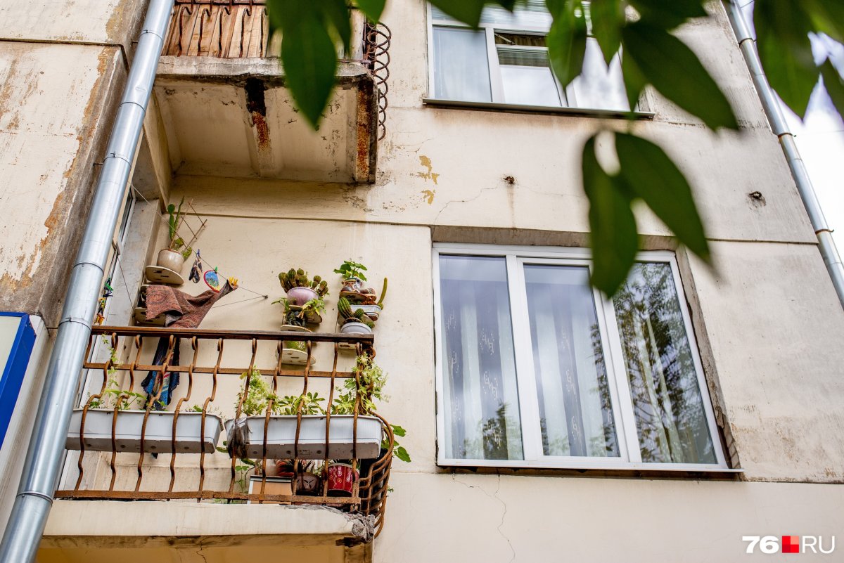 Странные балконы