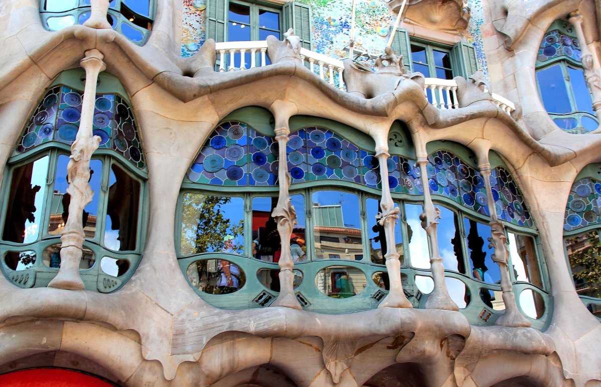 Дом Гауди в Барселоне