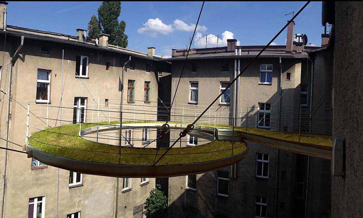 Навесной балкон