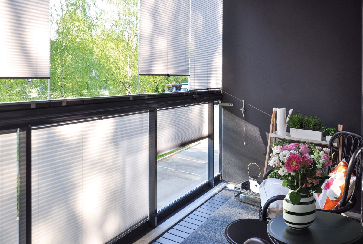 Жалюзи на балкон