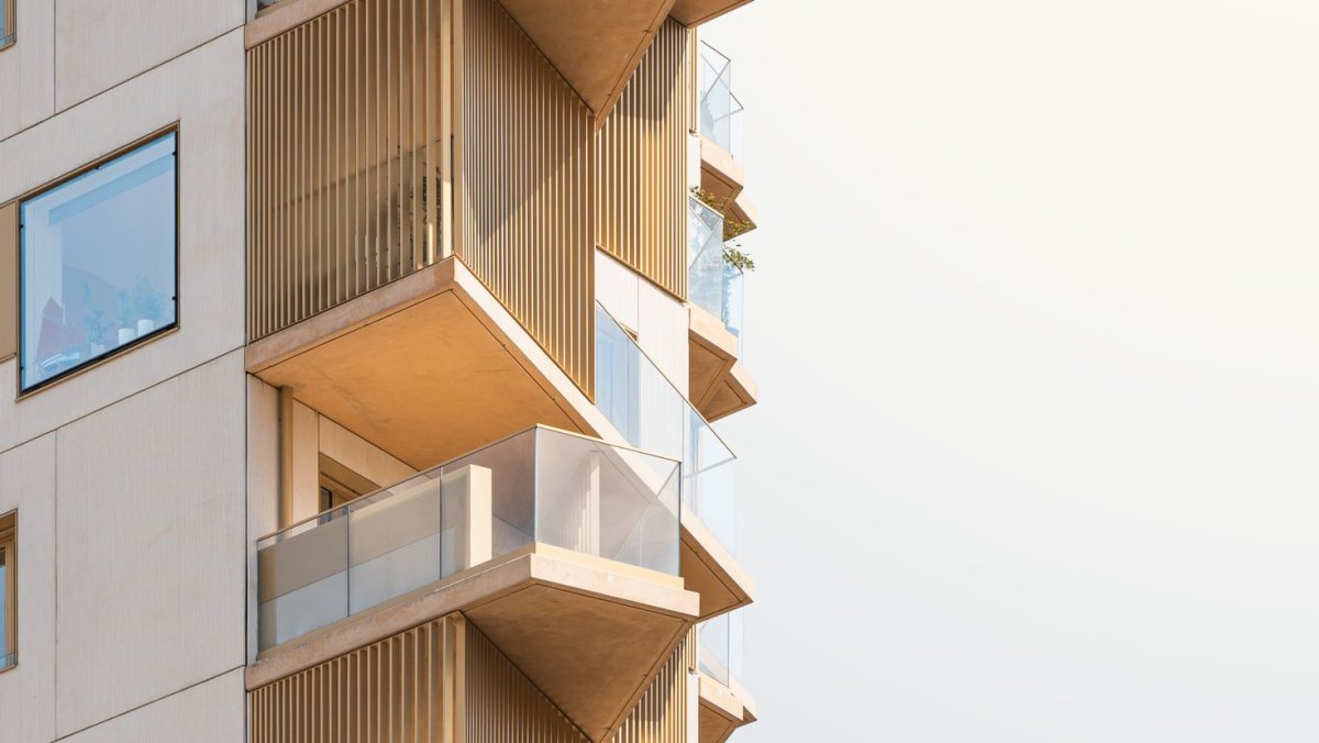 Современный балкон