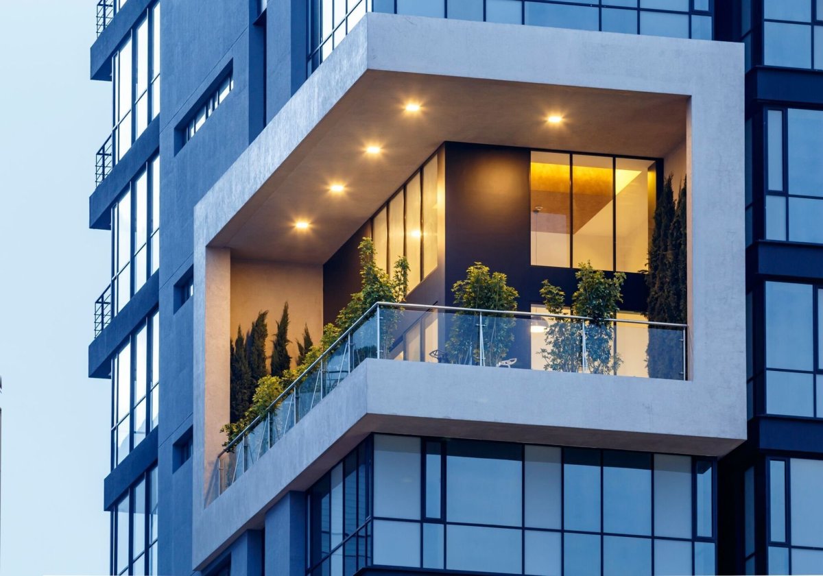 Стеклянный балкон