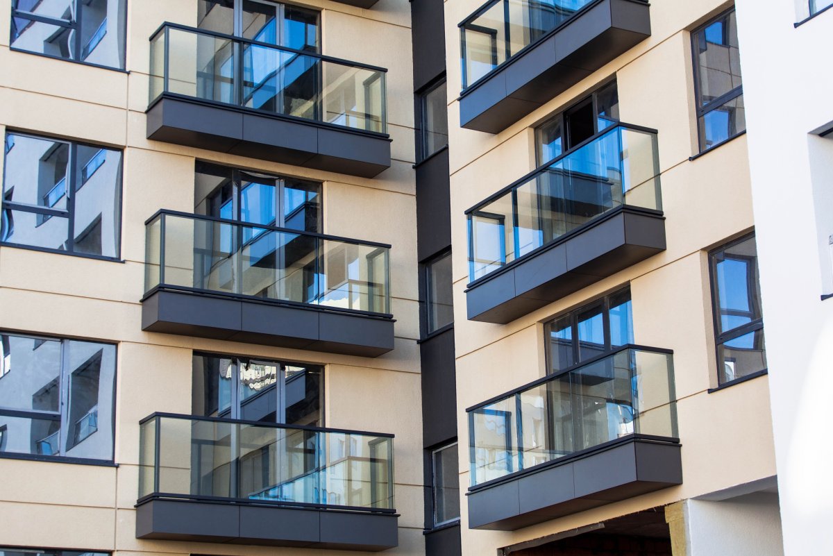 Дом с лоджиями многоэтажный