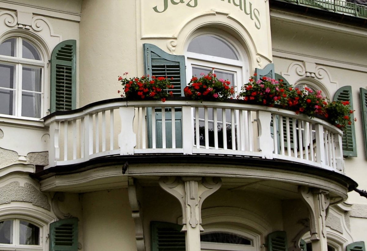 Старинный балкон