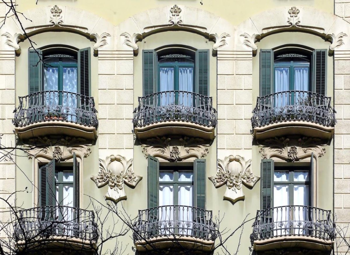 Барселона архитектура французский балкончик