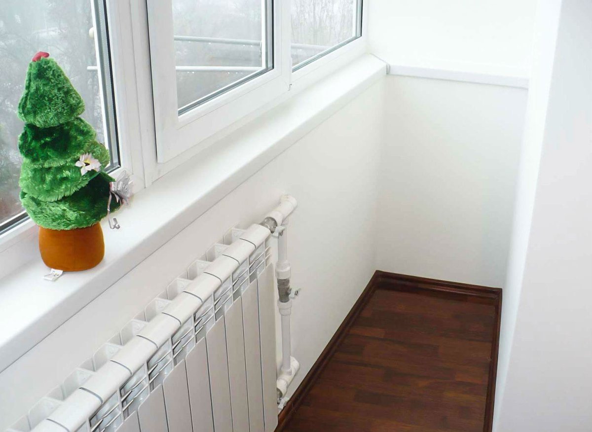 Подоконник на лоджии