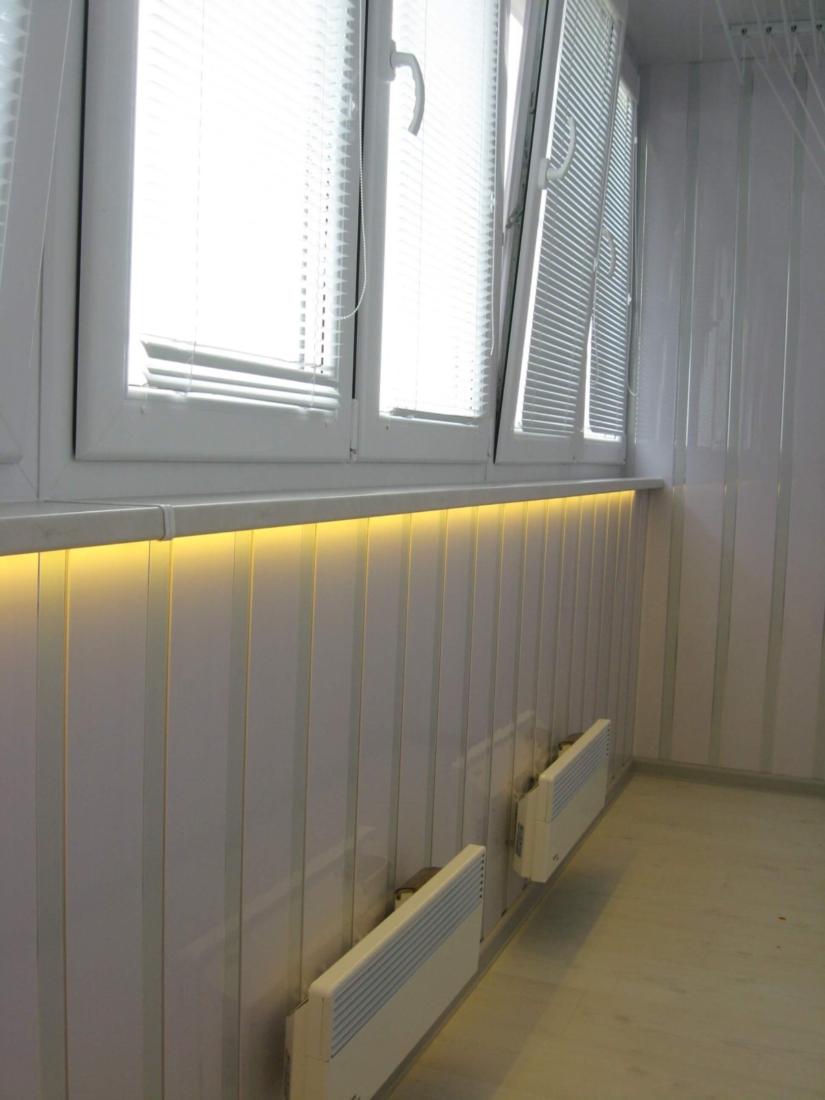 Светодиодная лента на лоджии