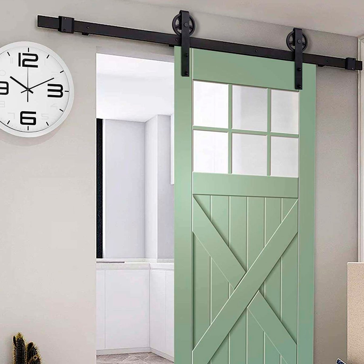 Амбарная дверь в интерьере