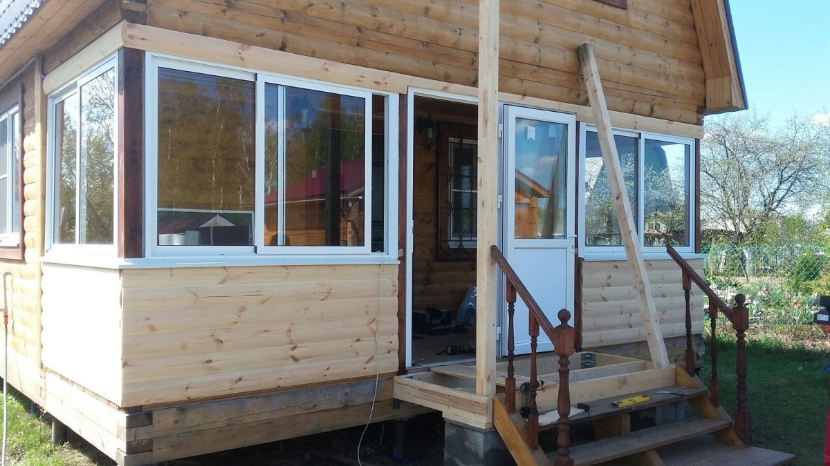 Пристройка к дачному дому 2*2