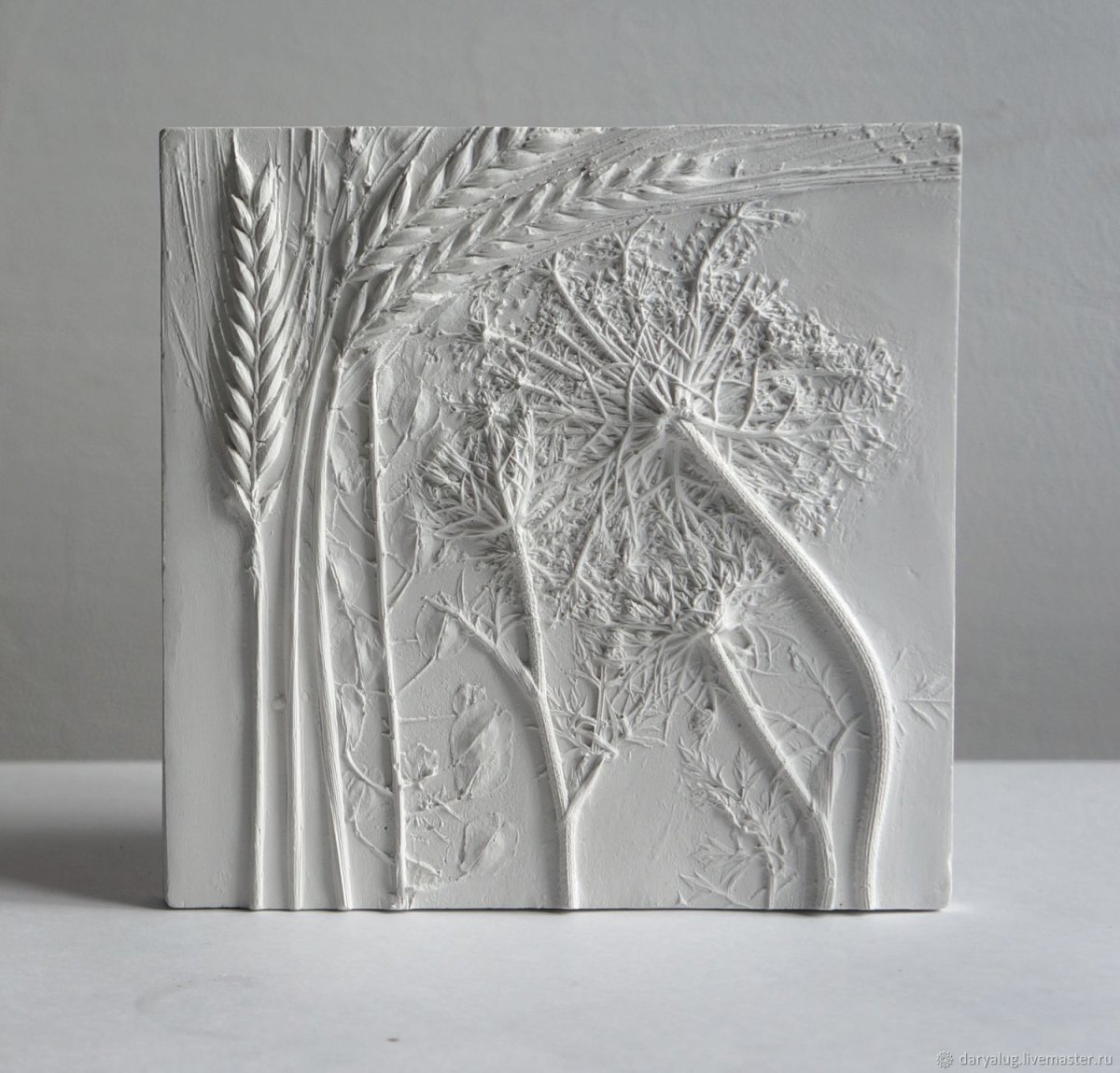 Рейчел Дейн Ботанический барельеф