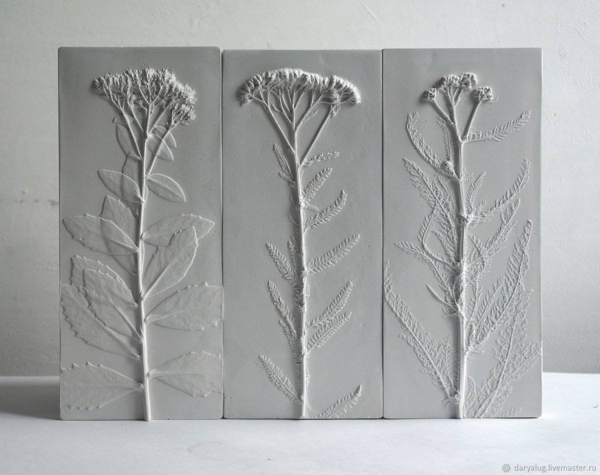 Панно из гипса с растениями