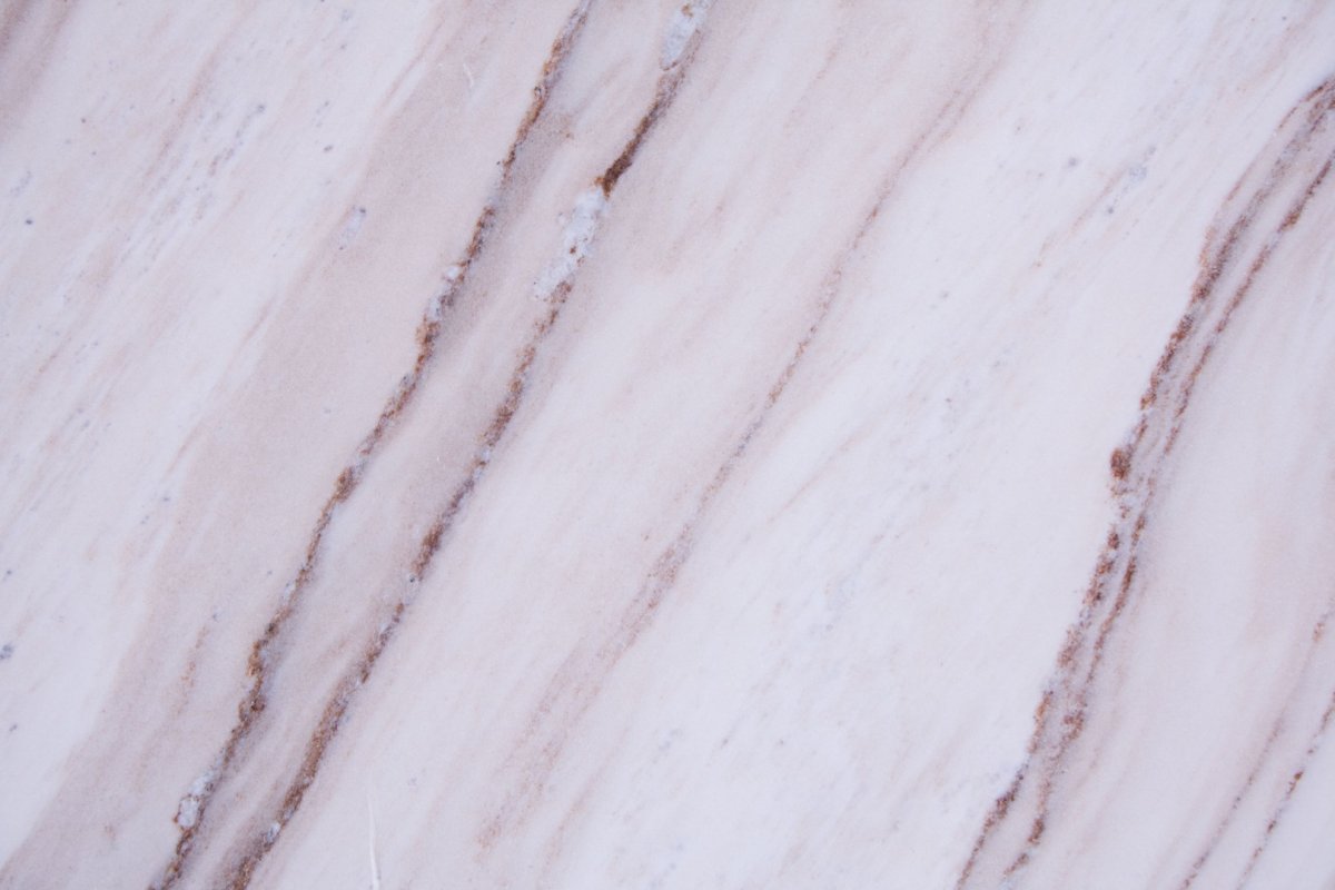 Розовый итальянский мрамор